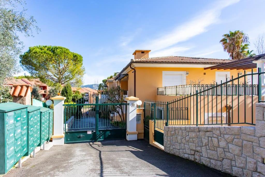 #11 Alex Suite Terrace Parking Ac 2 Bdr 5Mins To Sea Saint-Jean-Cap-Ferrat Eksteriør billede